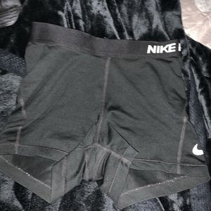 Nike pro shorts black